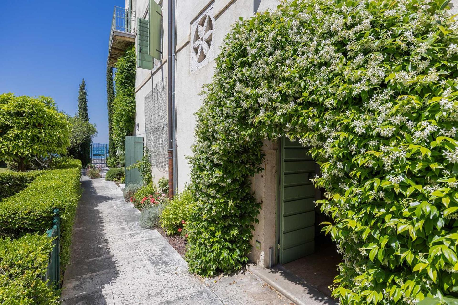 Villa Cisano Residenza D'Epoca Бардолино Экстерьер фото
